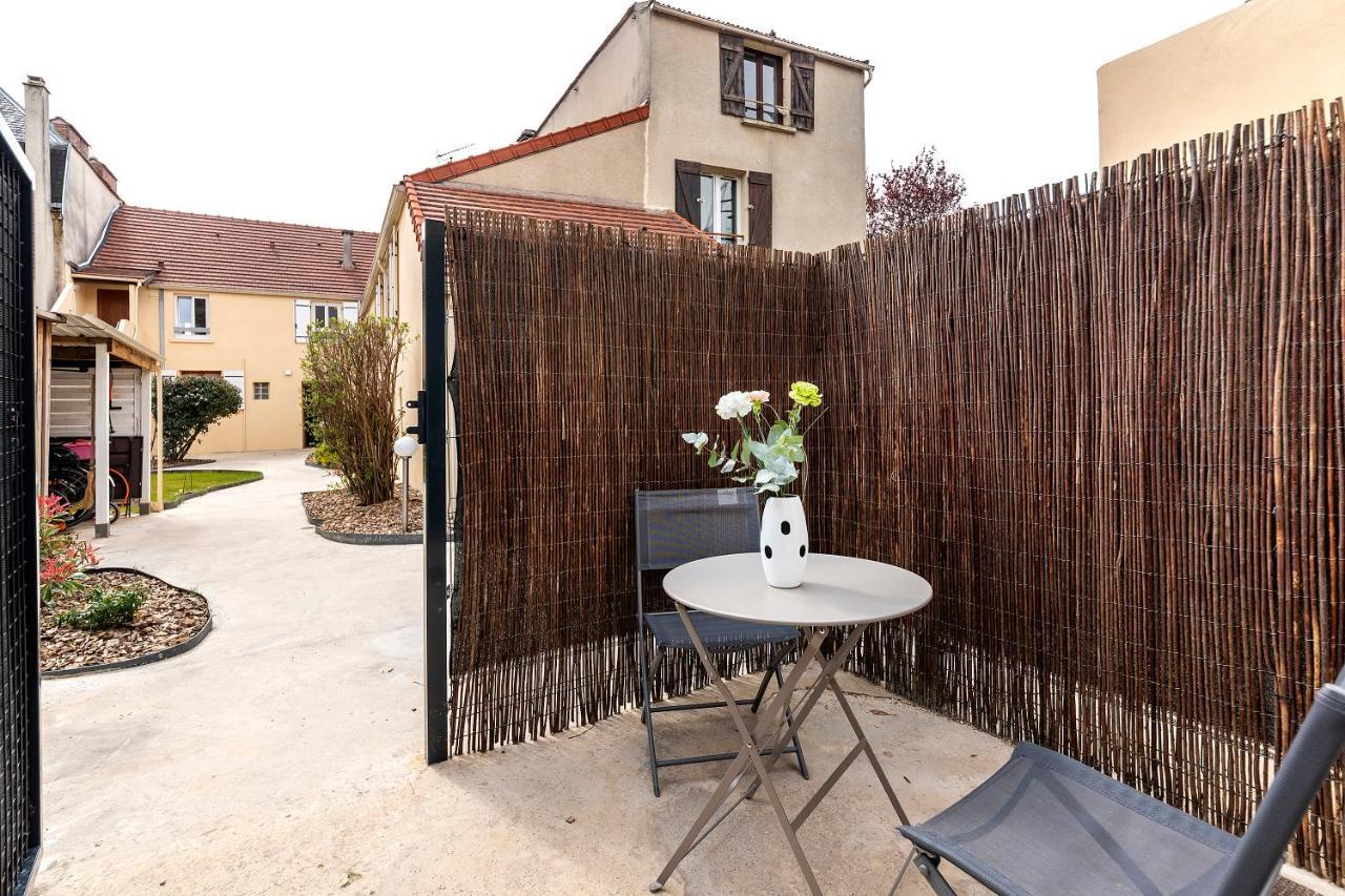 Les Logis De Marcoussis Apartment Exterior photo